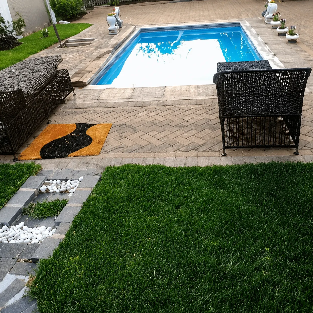 Modern backyard pool oasis